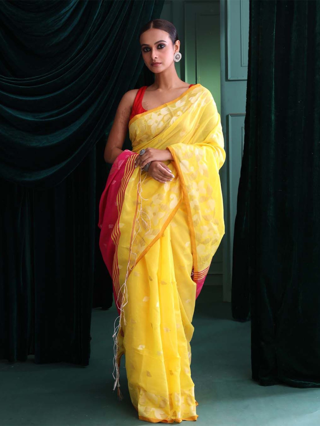 

Indethnic Ethnic Motifs Zari Jamdani Saree, Yellow