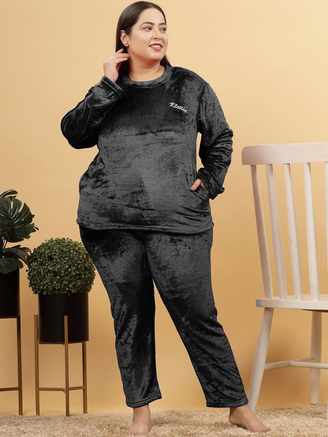 

KLOTTHE Women Plus Size Woolen Solid Night Suit, Black