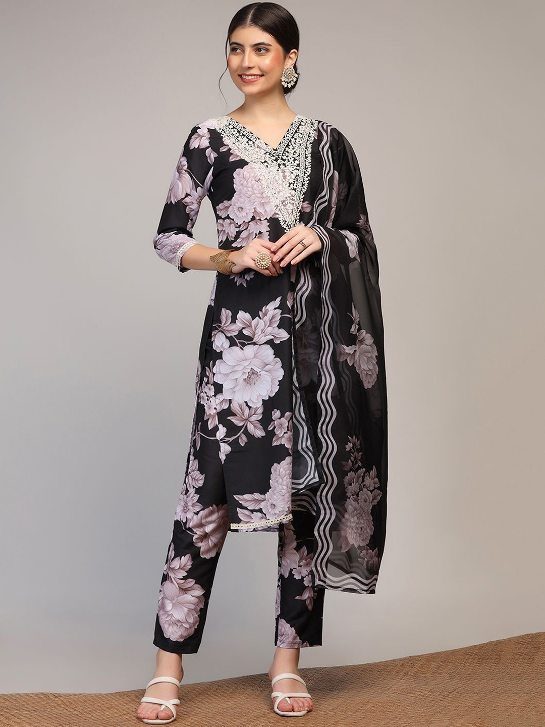 

FASHION DREAM Floral Printed V-Neck Thread Work Straight Kurta With Trousers & Dupatta, Black