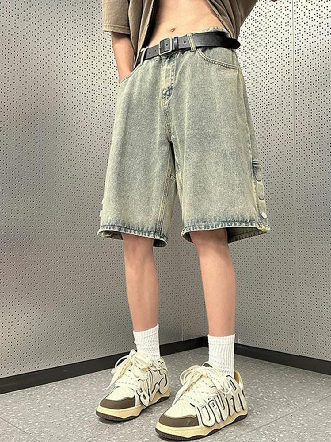 

StyleCast Men Loose Fit Shorts, Grey