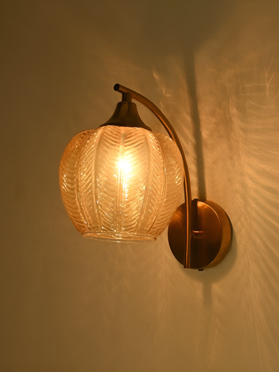 

Afast Pink & White Textured Contemporary Semi-sphere Glass Wall Lamp, Gold