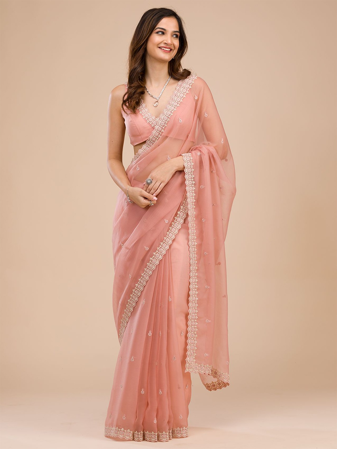 

Koskii Embroidered Pure Chiffon Saree, Peach