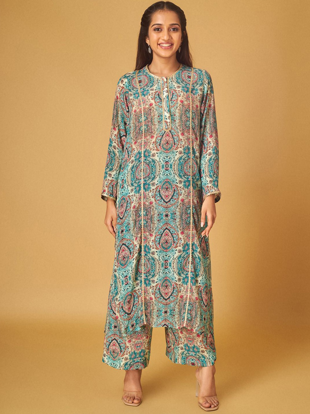 

Maisolos Paisley Printed Regular Silk Crepe Straight Kurta with Salwar, Blue