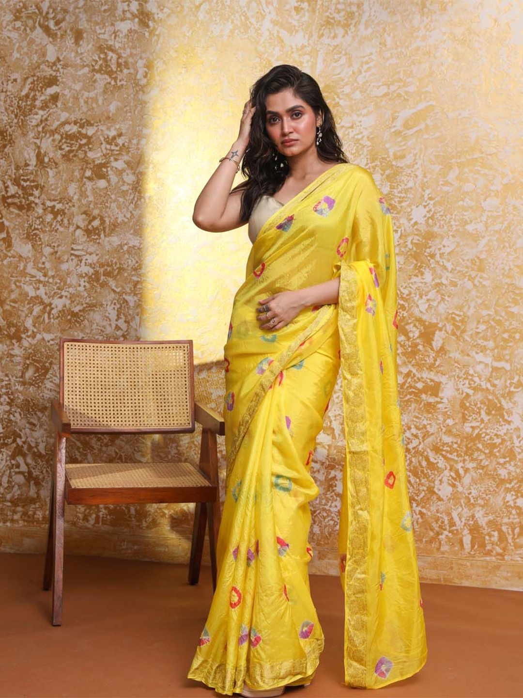 

Indethnic Bandhani Printed Zari Saree With Blouse Piece, Yellow