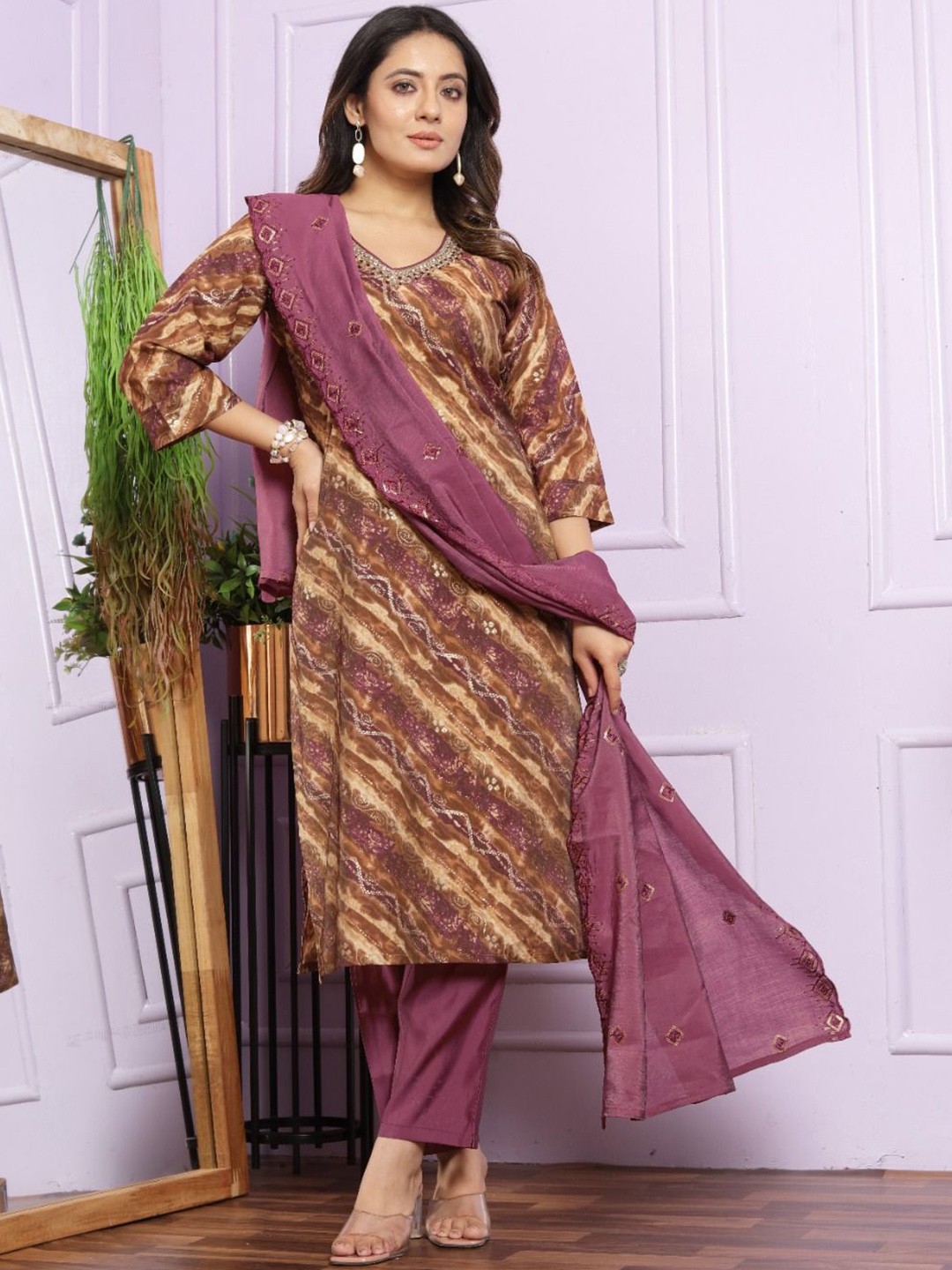 

MAHALASA Abstract Printed Sequinned Straight Kurta with Trousers & Dupatta, Pink