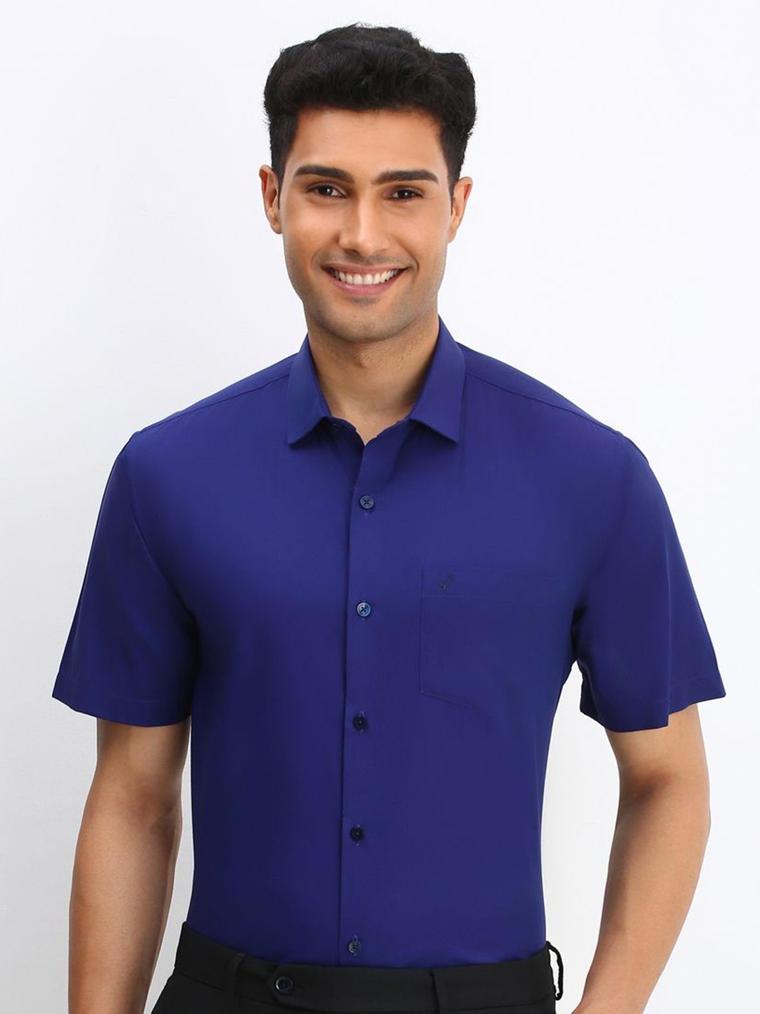 

Allen Solly Men Slim Fit Opaque Formal Shirt, Blue