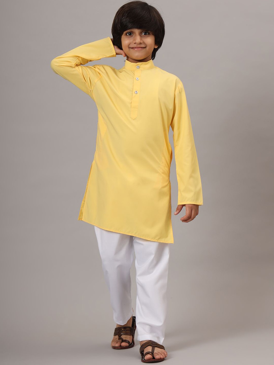 

TAHVO Boys Mandarin Collar Long Sleeves Straight Kurta with Trousers, Yellow