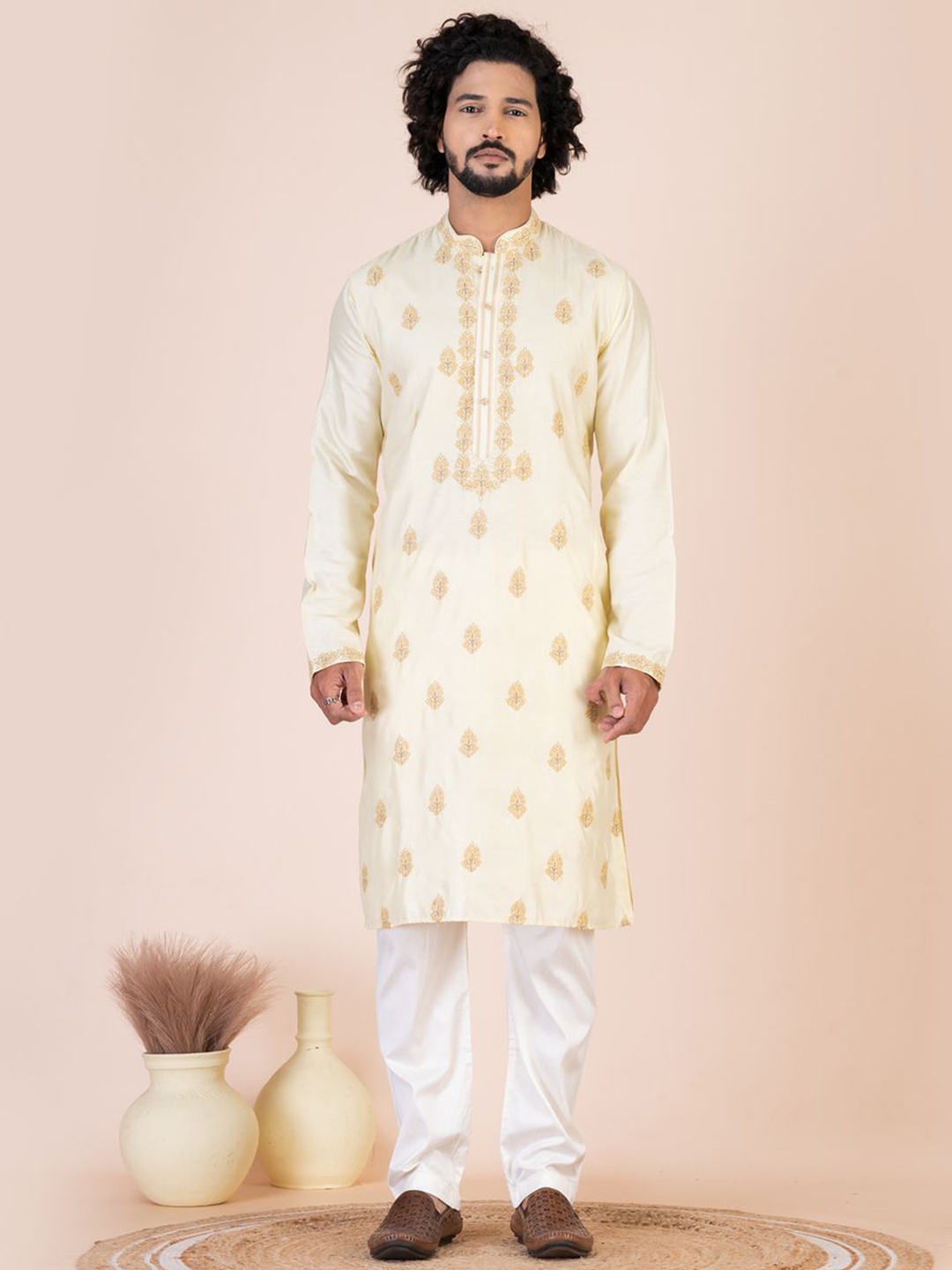 

HU - Handcrafted Uniquely Floral Embroidered Mandarin Collar Straight Kurta, Yellow