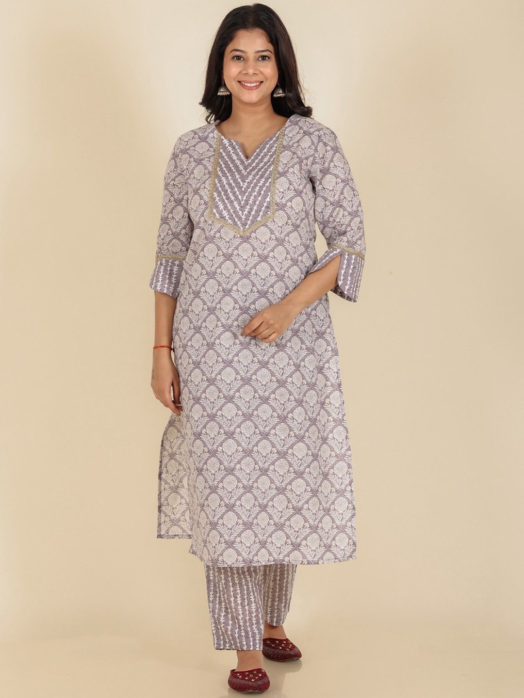 

Aramya Floral Printed Pure Cotton Straight Kurta With Trousers, Beige