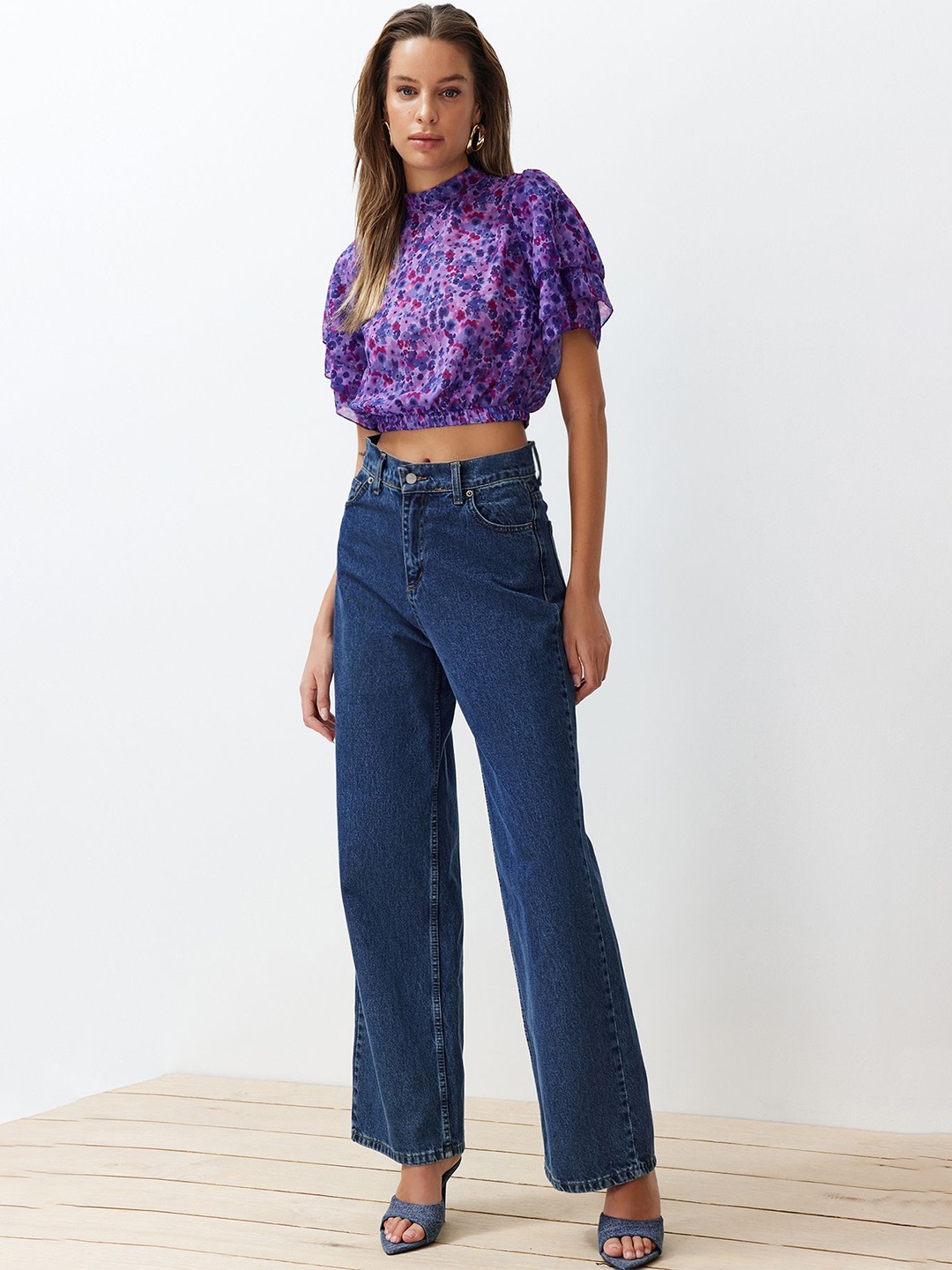 

Trendyol Floral Print Puff Sleeve Blouson Crop Top, Na