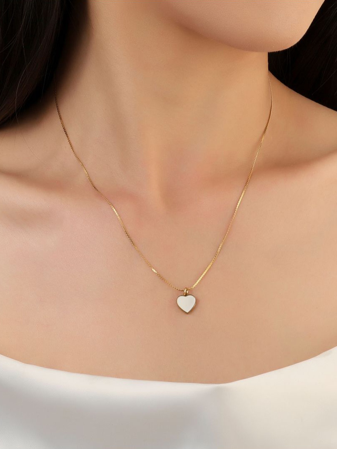 

SALTY Gold-Plated Mine Heart Pendant