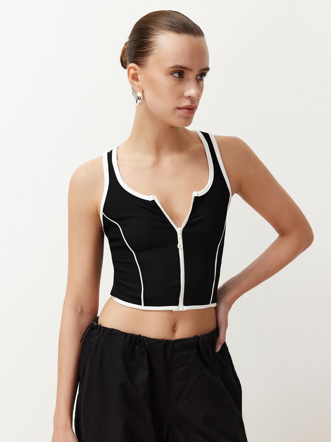 

Trendyol Crop Top, Na