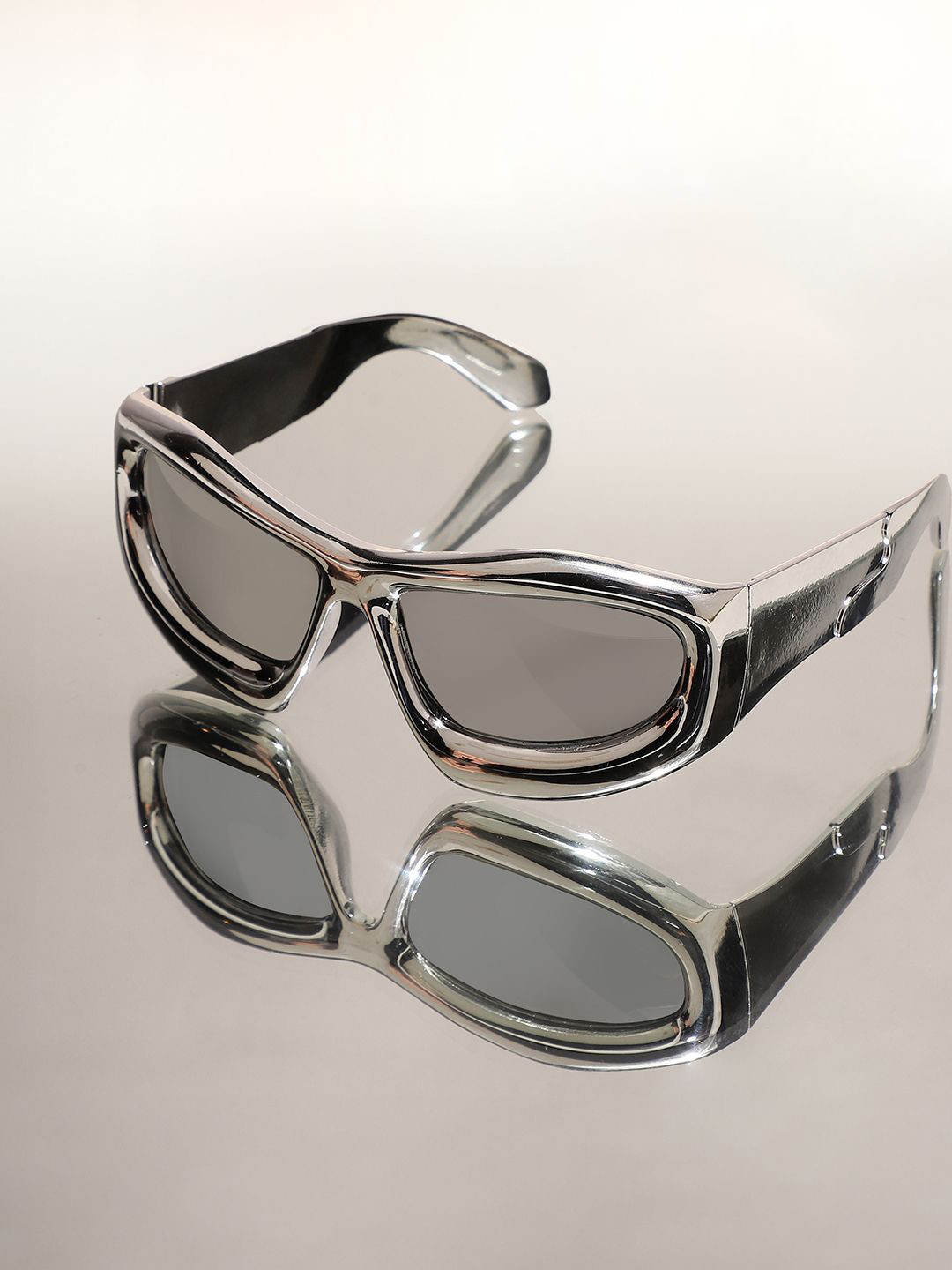 

French Accent Men Other Sunglasses with Polarised Lens, Silver