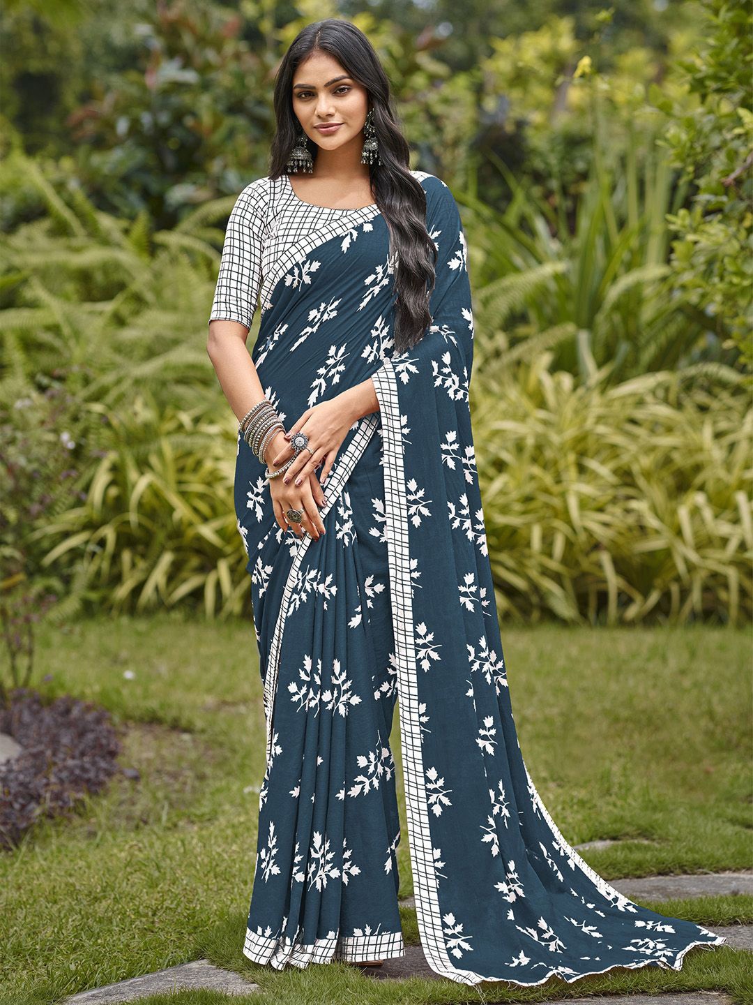 

Saree mall Floral Bagh Sarees, Teal