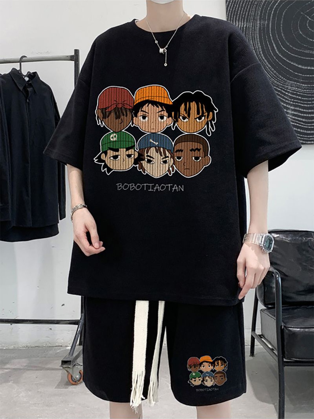 

StyleCast Black Hip Hop Graphic Printed Drop Shoulder Sleeves T-Shirt With Shorts