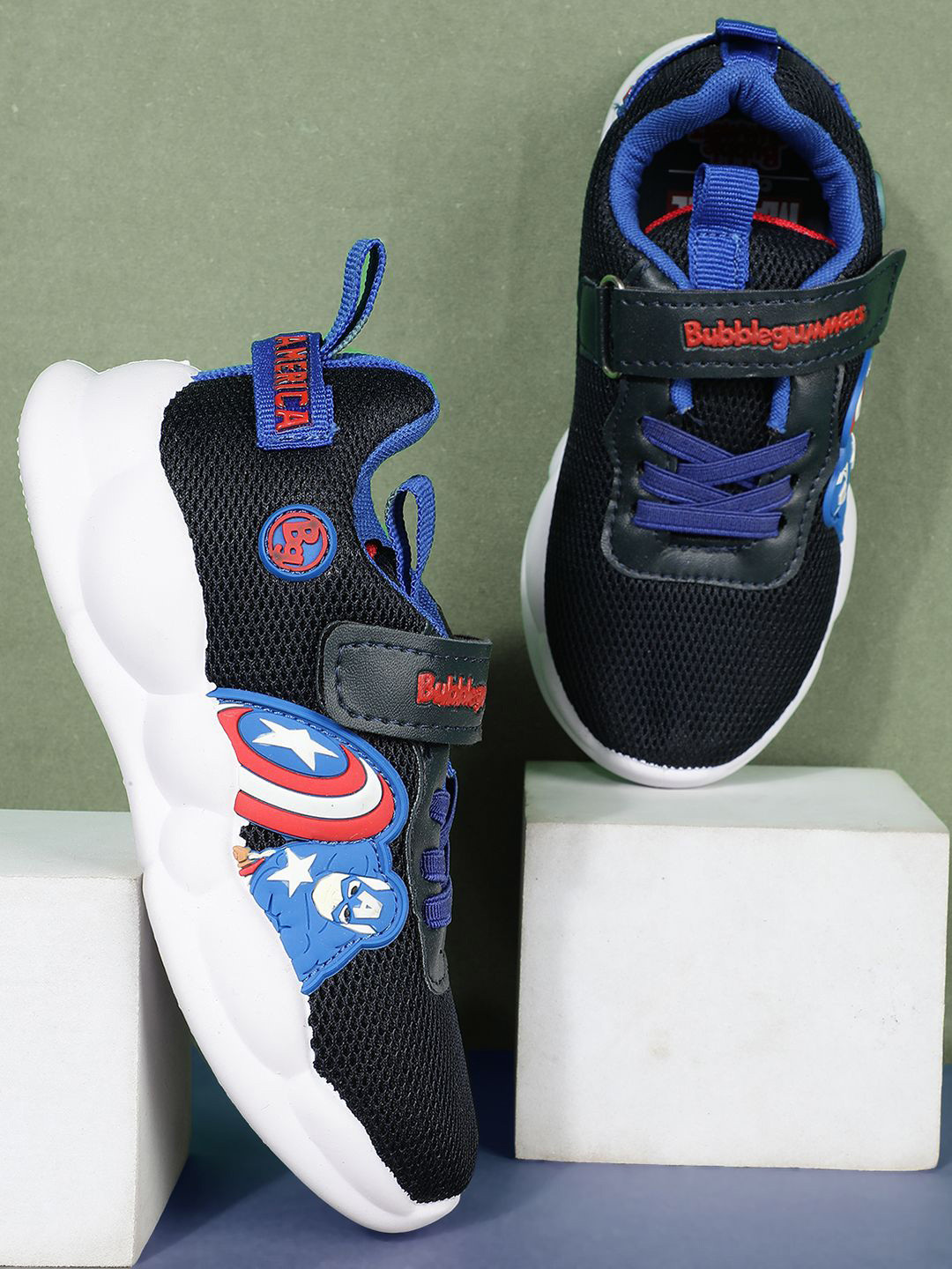 

Disney Boys Mesh Walking Non-Marking Shoes, Navy blue
