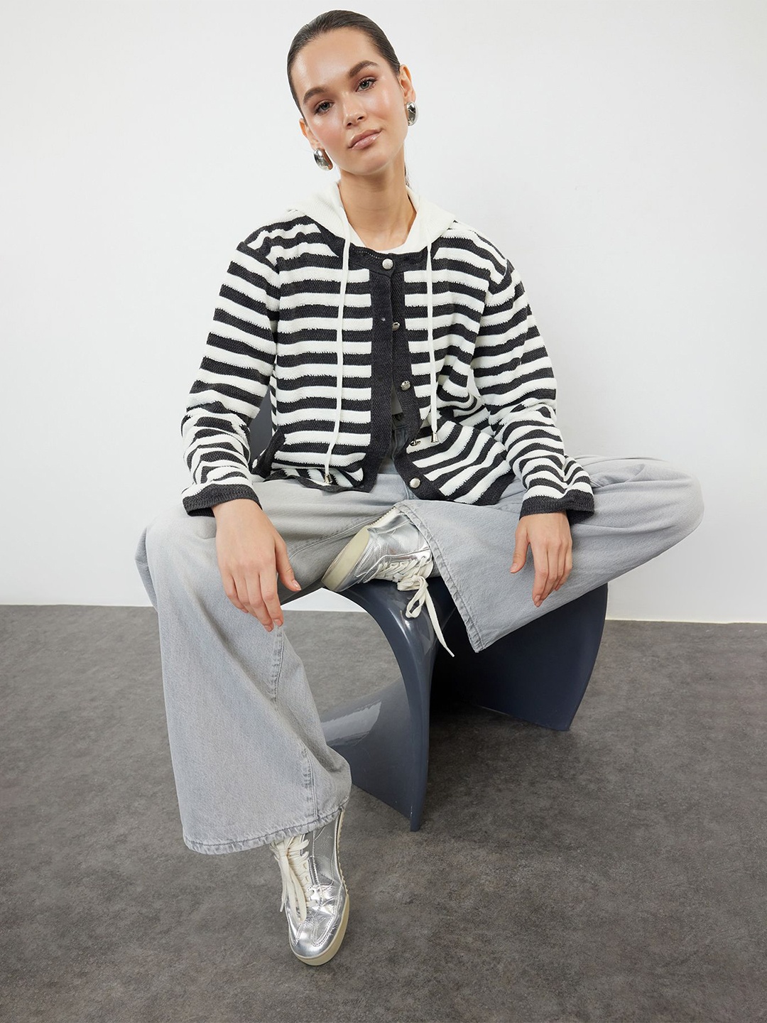 

Trendyol Women Striped Cardigan, White