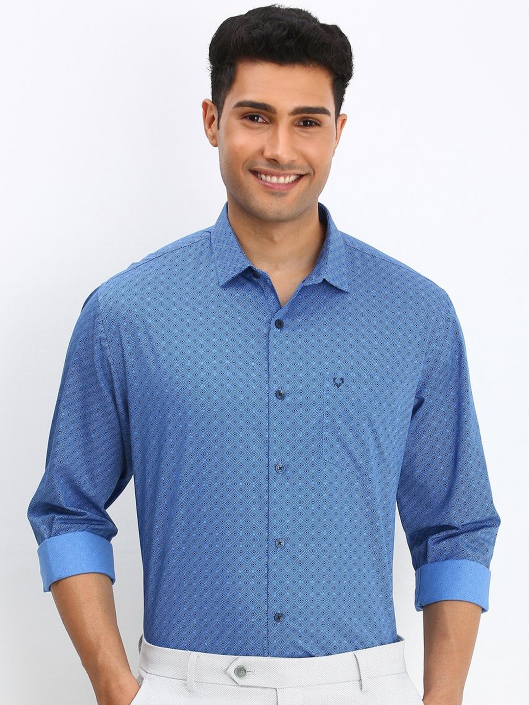 

Allen Solly Men Slim Fit Opaque Printed Formal Shirt, Blue