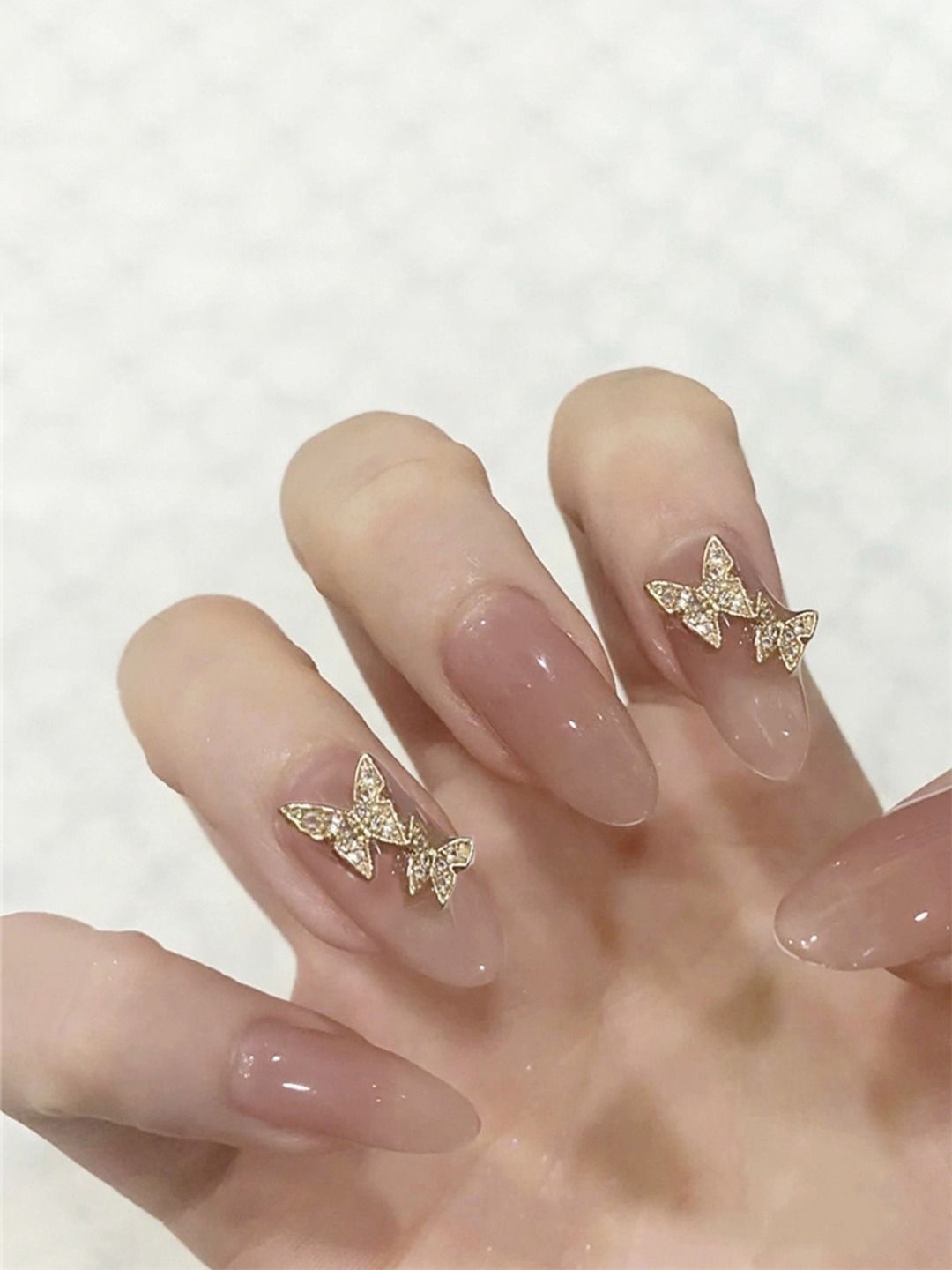 

The Pink Truck Set of 24 Artificial Reusable Nails With Butterfly Design, Gold