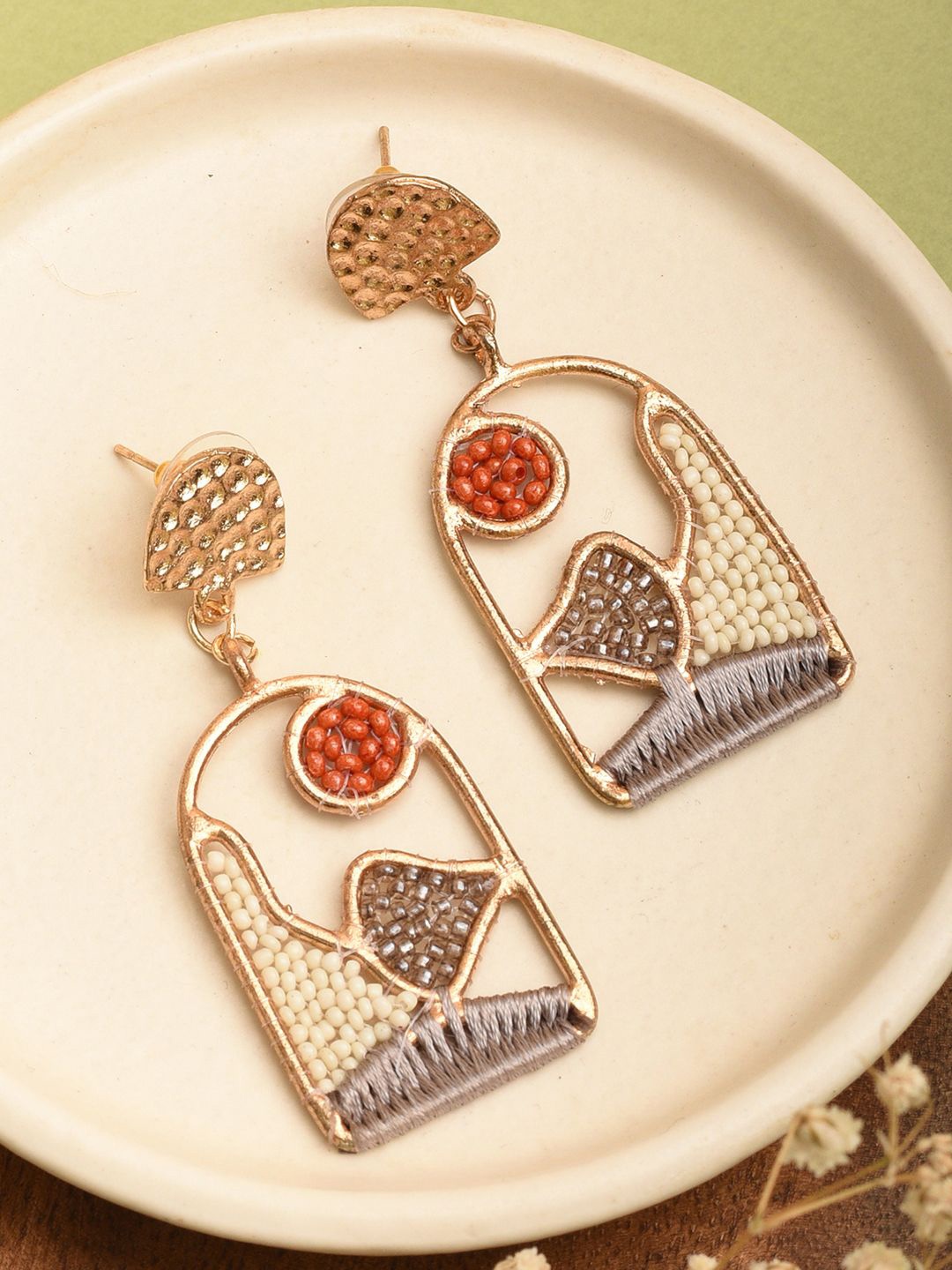 

XPNSV Gold-Plated Contemporary Drop Earrings