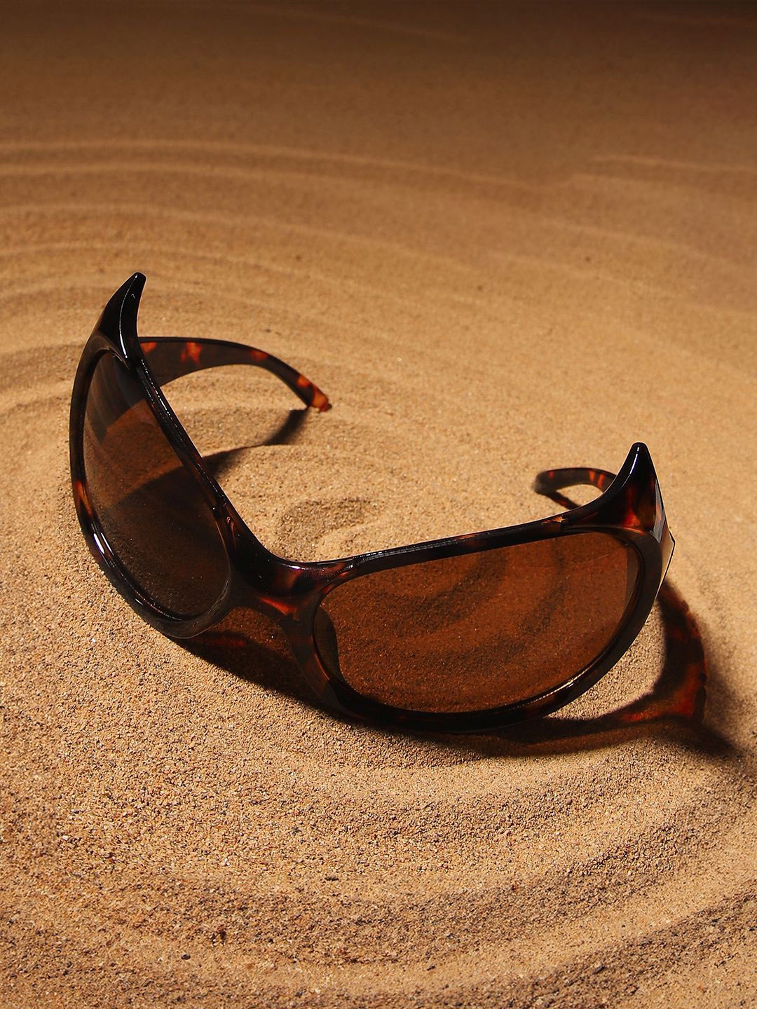 

French Accent Men Other Sunglasses with Polarised Lens, Brown