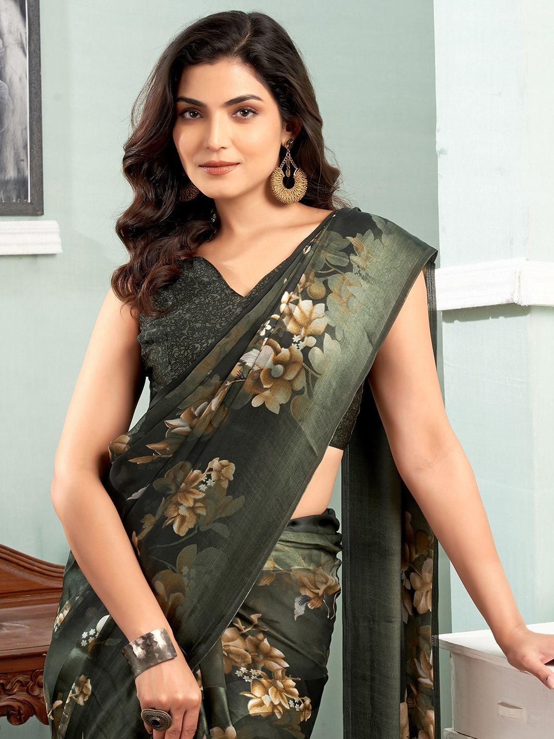 

KALINI Floral Pure Georgette Dabu Saree, Green