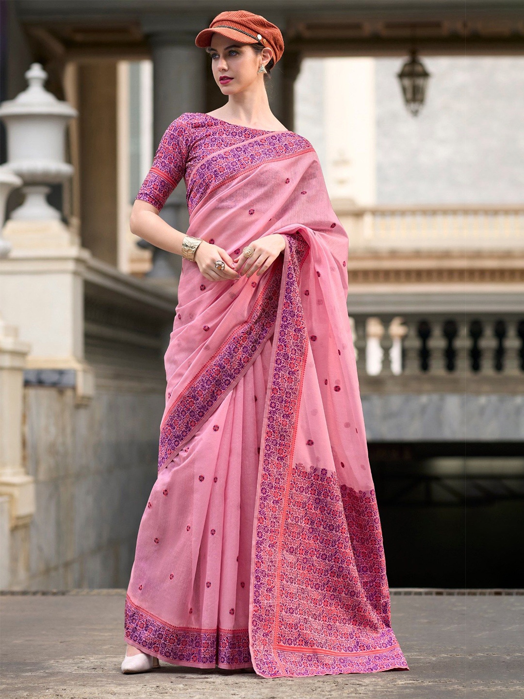 

MySilkLove Floral Printed Saree, Pink