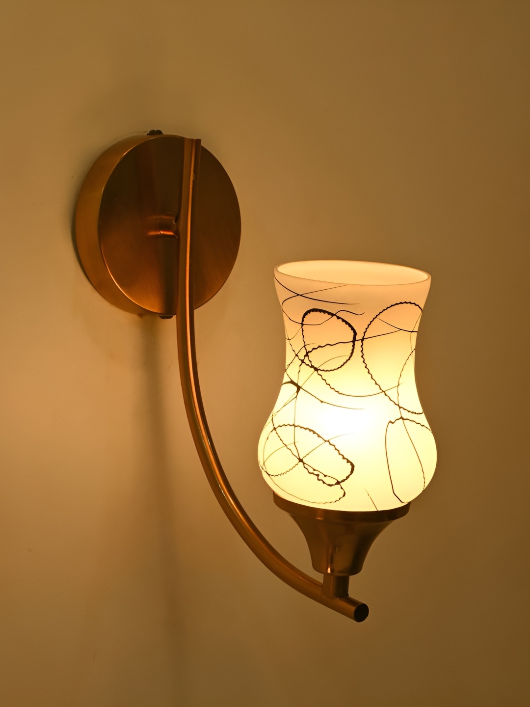 

Afast Gold-Toned & White Printed Glass Bell Shaped Wall Lamp