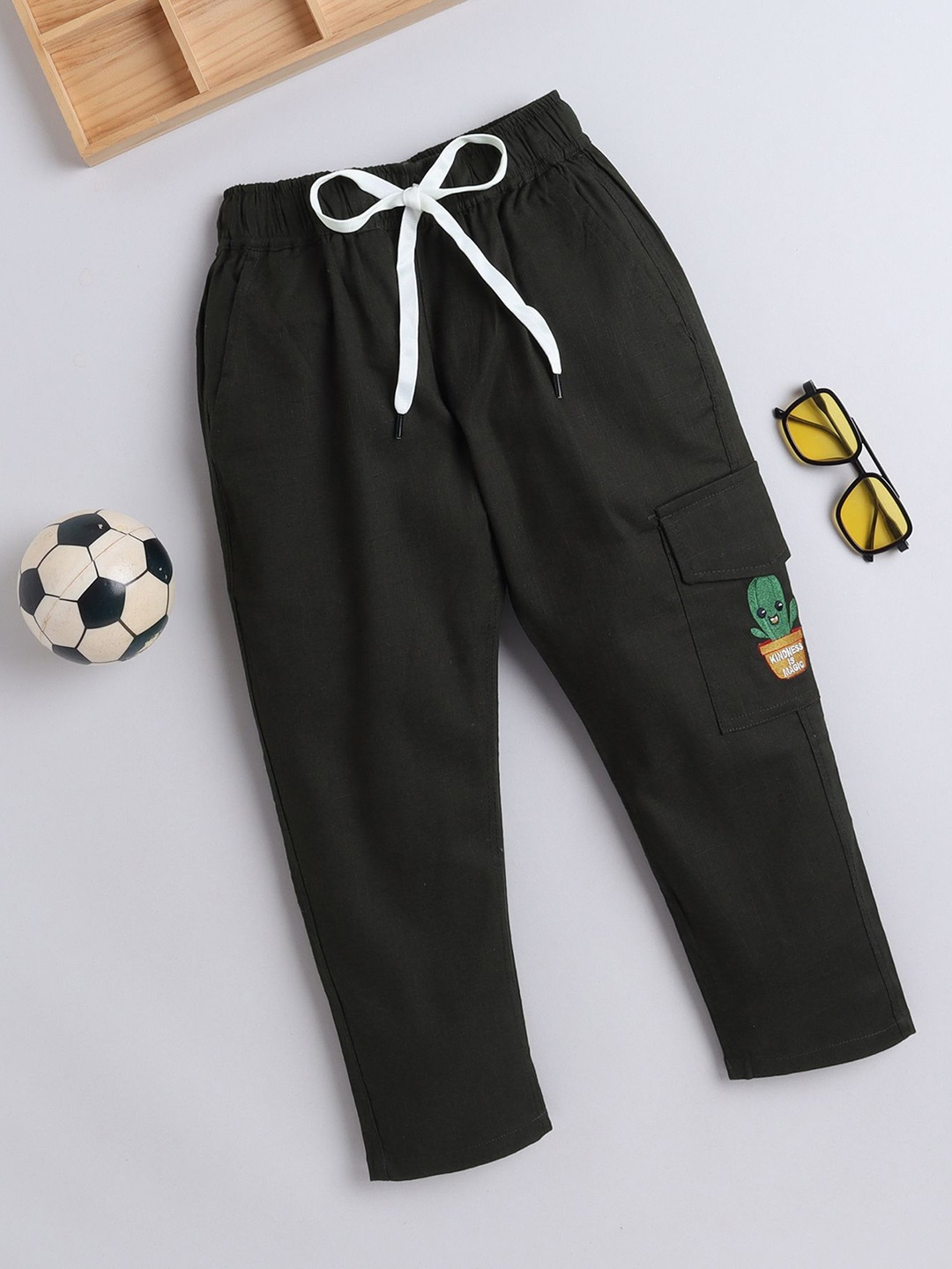 

BAATCHEET Kids Pure Cotton Track Pants, Black