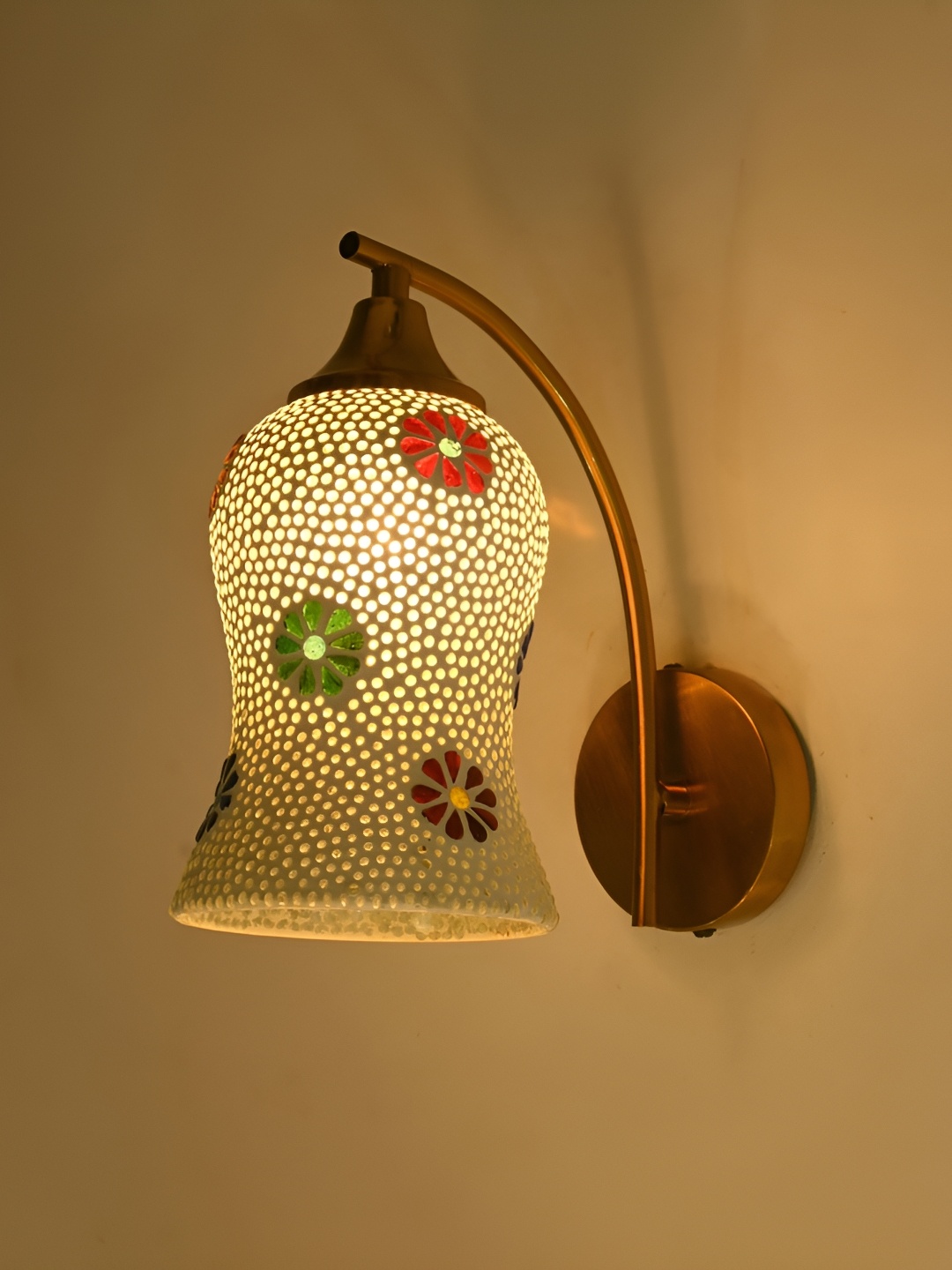 

Afast White & Gold Toned Glass Floral Printed Glass Contemporary Bell Shaped Wall Lamp