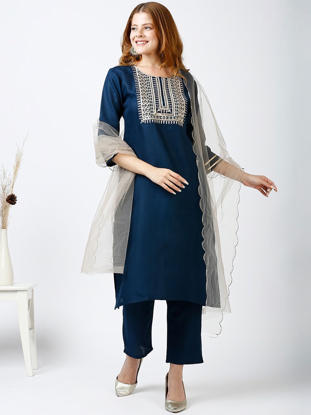 

BHUMIKA CREATION Floral Yoke Design Sequinned Straight Kurta with Trousers & Dupatta, Navy blue