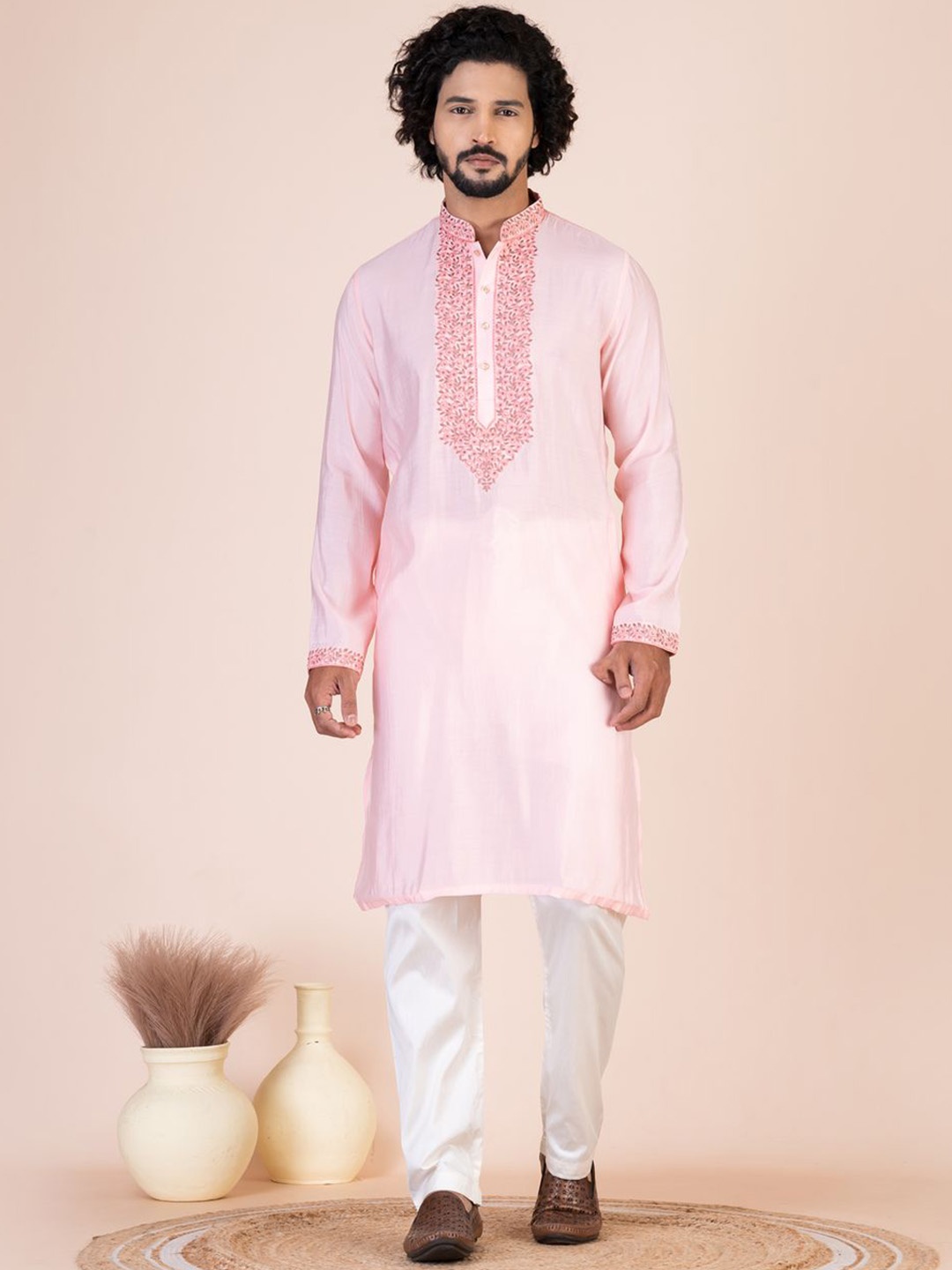 

HU - Handcrafted Uniquely Floral Yoke Design Mandarin Collar Straight Kurta, Peach