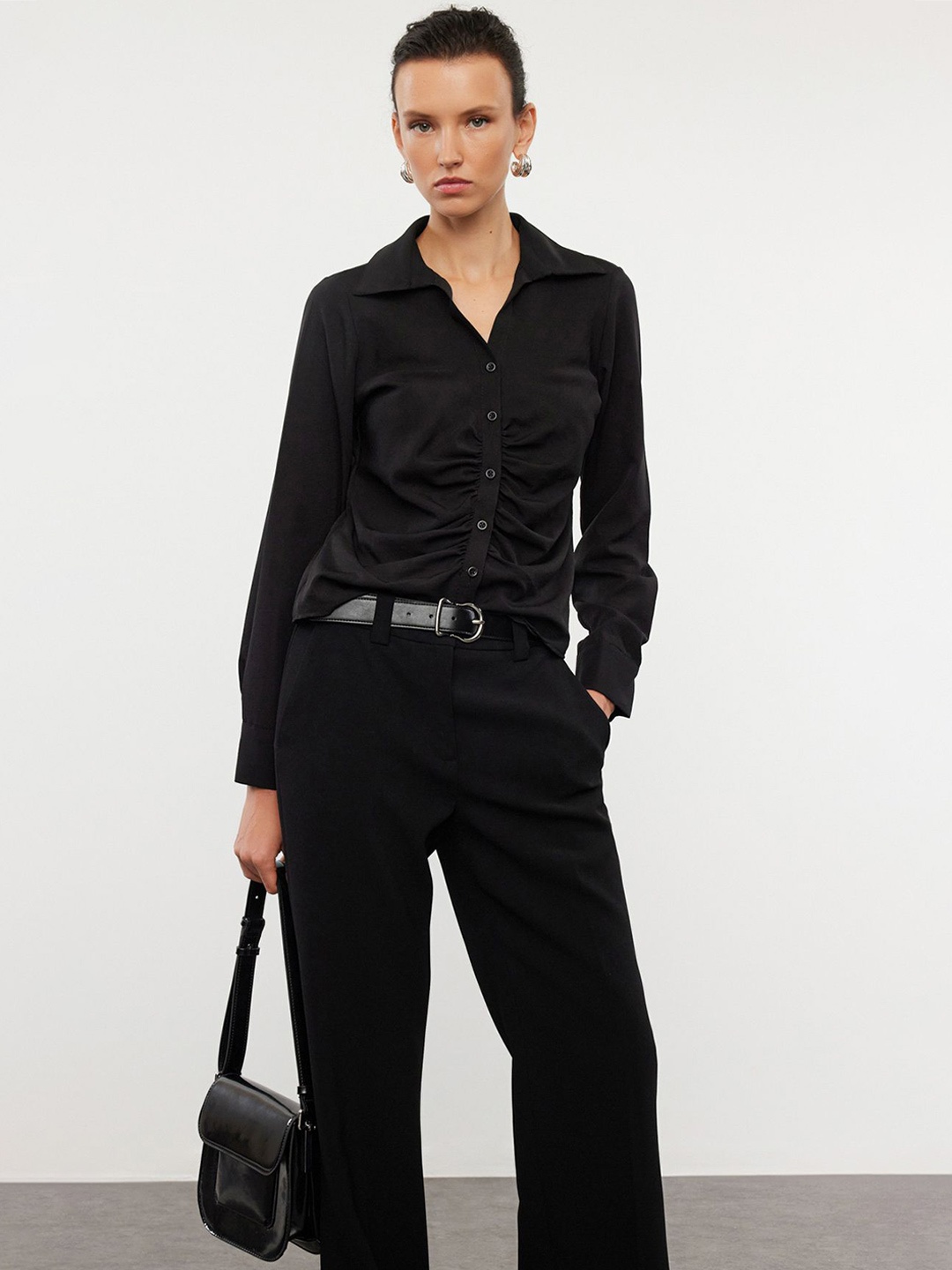 

Trendyol Women Opaque Casual Shirt, Na
