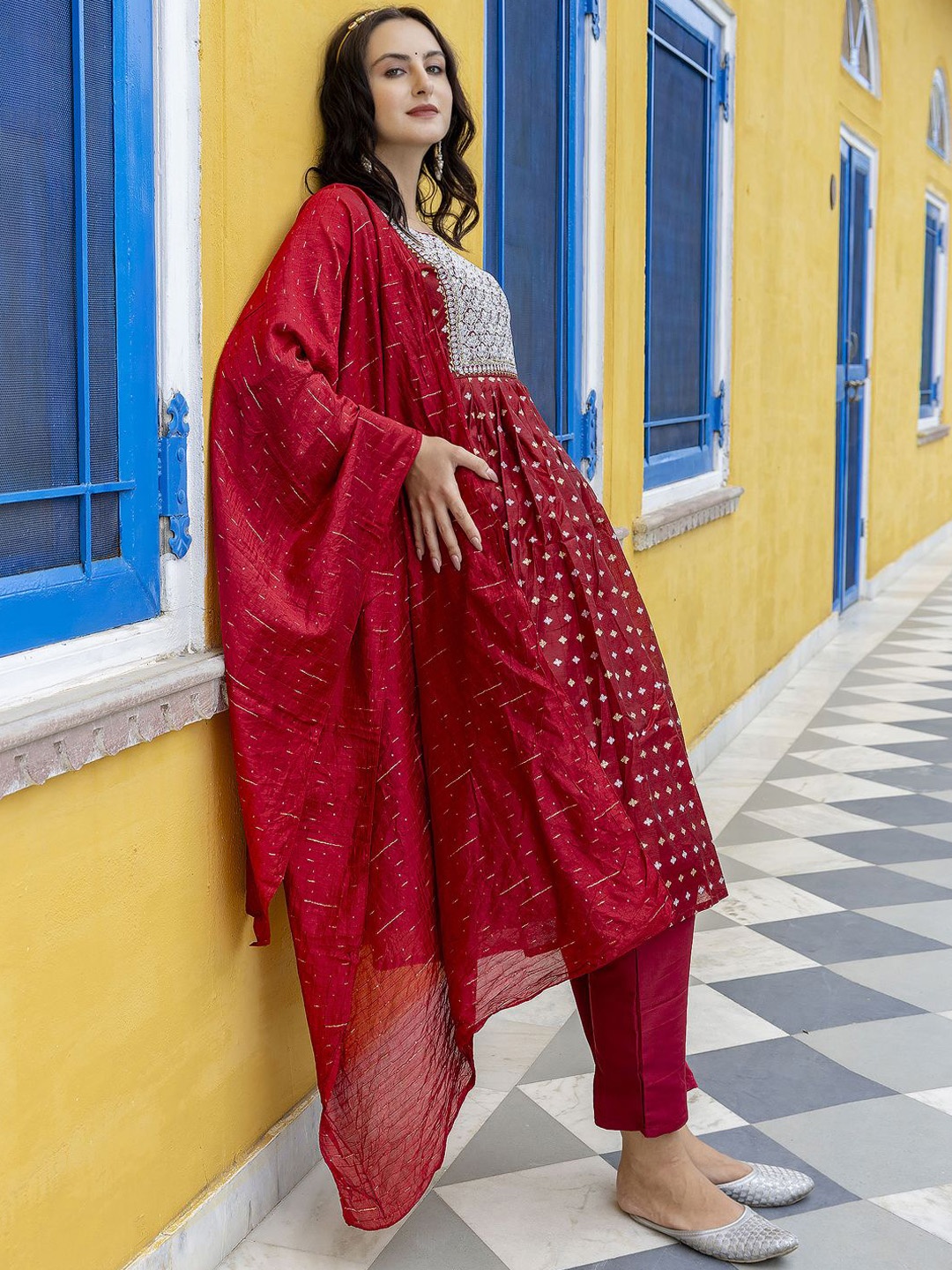 

VredeVogel Floral Embroidered Chanderi Silk A Line Kurta & Trousers With Dupatta, Maroon