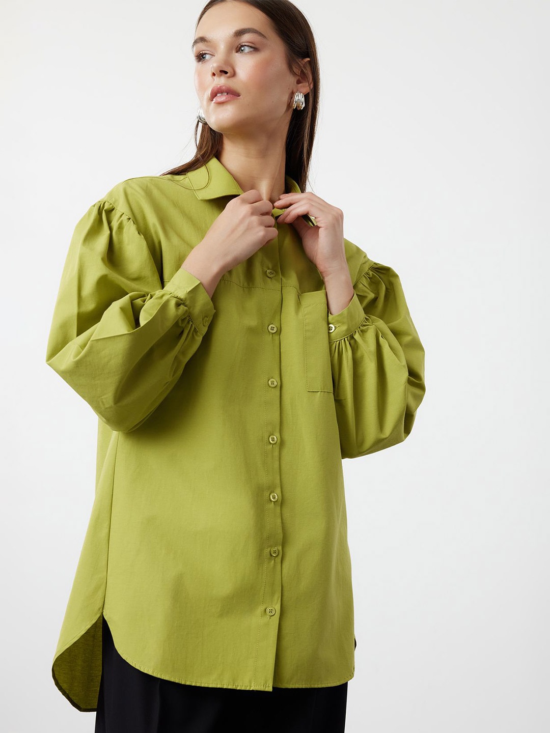 

Trendyol Women Opaque Casual Shirt, Na