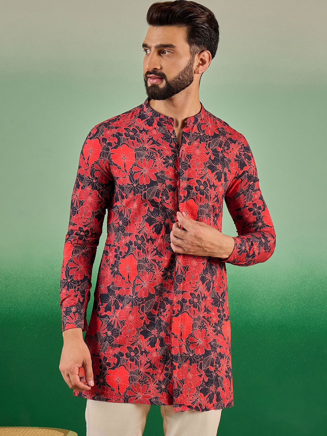 

Nimayaa Floral Printed Mandarin Collar Pure Cotton Straight Kurta, Red