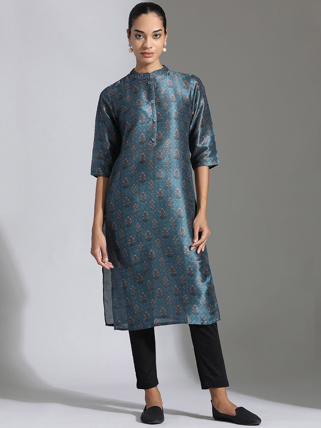 

Jaipur Kurti Floral Printed Mandarin Collar Kurta, Blue