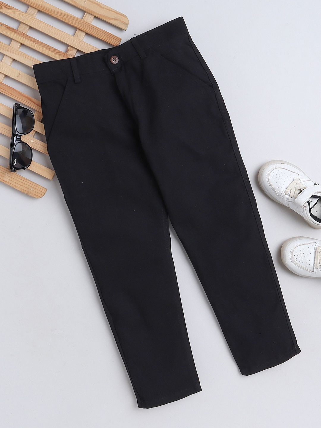 

BAATCHEET Unisex Kids Chinos Solid Trousers, Black