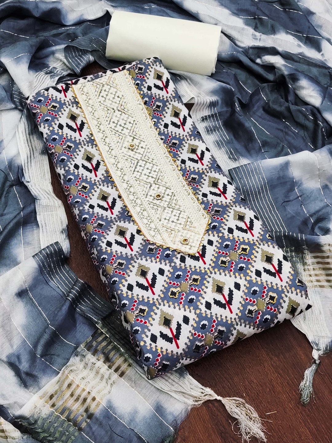 

Ishin Ethnic Motifs Printed Zari Pure Cotton Unstitched Dress Material, Grey