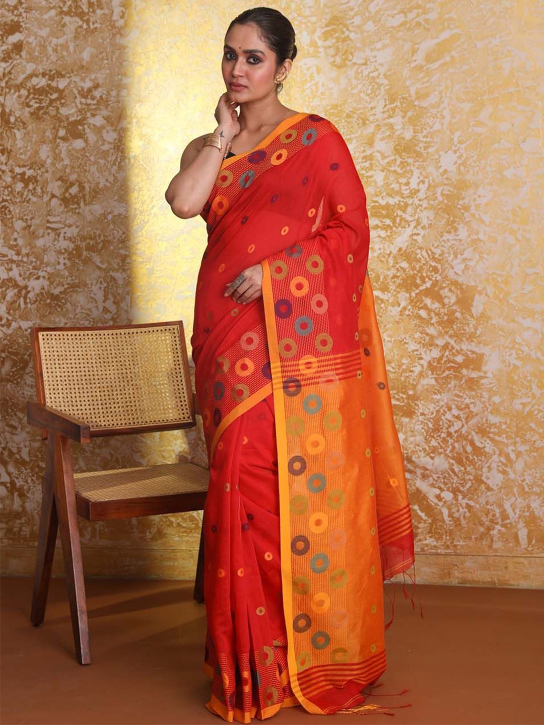 

Indethnic Woven Design Jamdani Cotton Blend Saree, Red