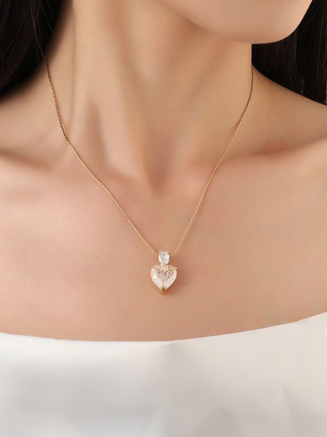 

SALTY Stainless Steel Artificial Stones Necklace, Gold