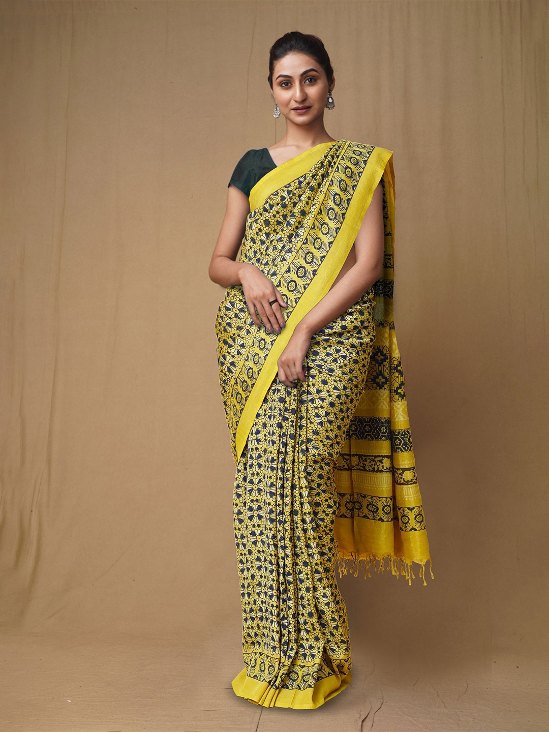 

Unnati Silks Ajrak Block Art Silk Handloom Chanderi Saree, Yellow