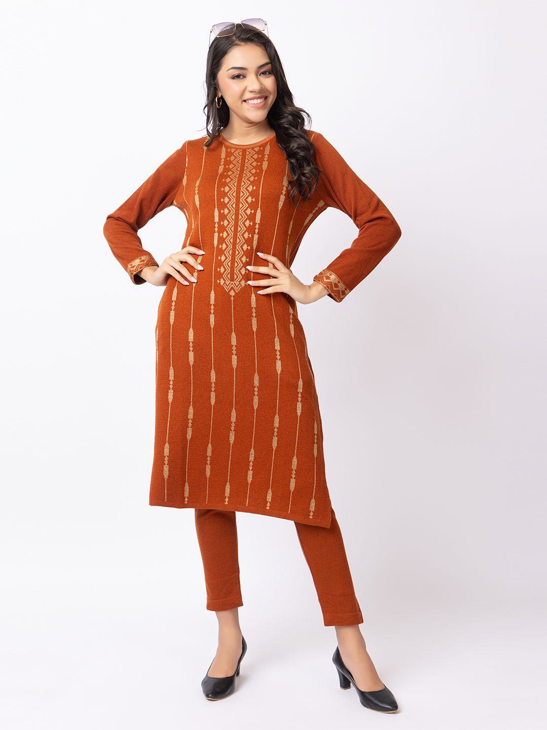 

Anouk Printed Straight Winter Wear Kurtas, Rust