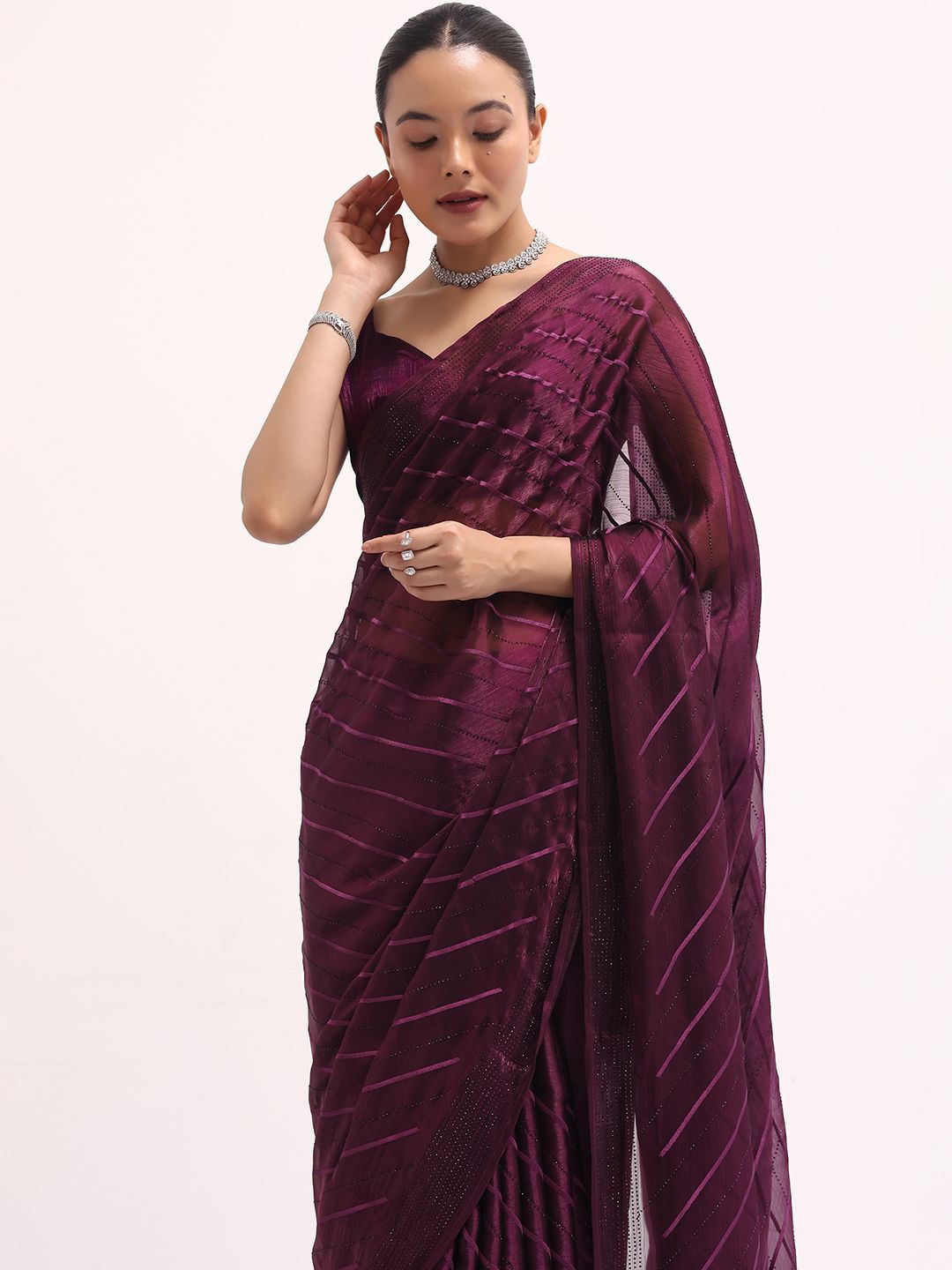 

KALKI Fashion Embellished Sequinned Tissue Saree, Maroon