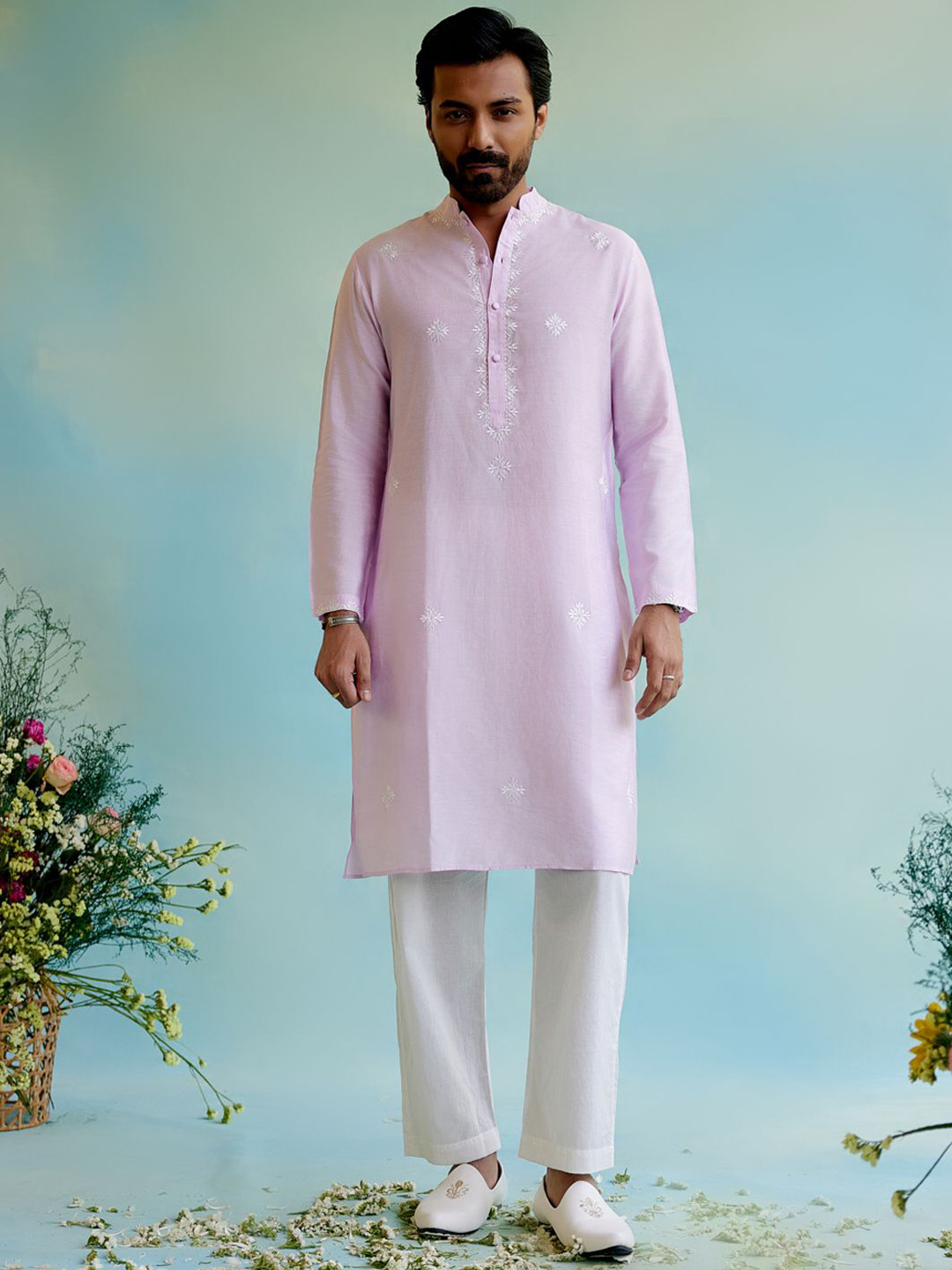 

NERO Floral Embroidered Thread Work Manadarin Collar Cotton Straight Kurta, Purple