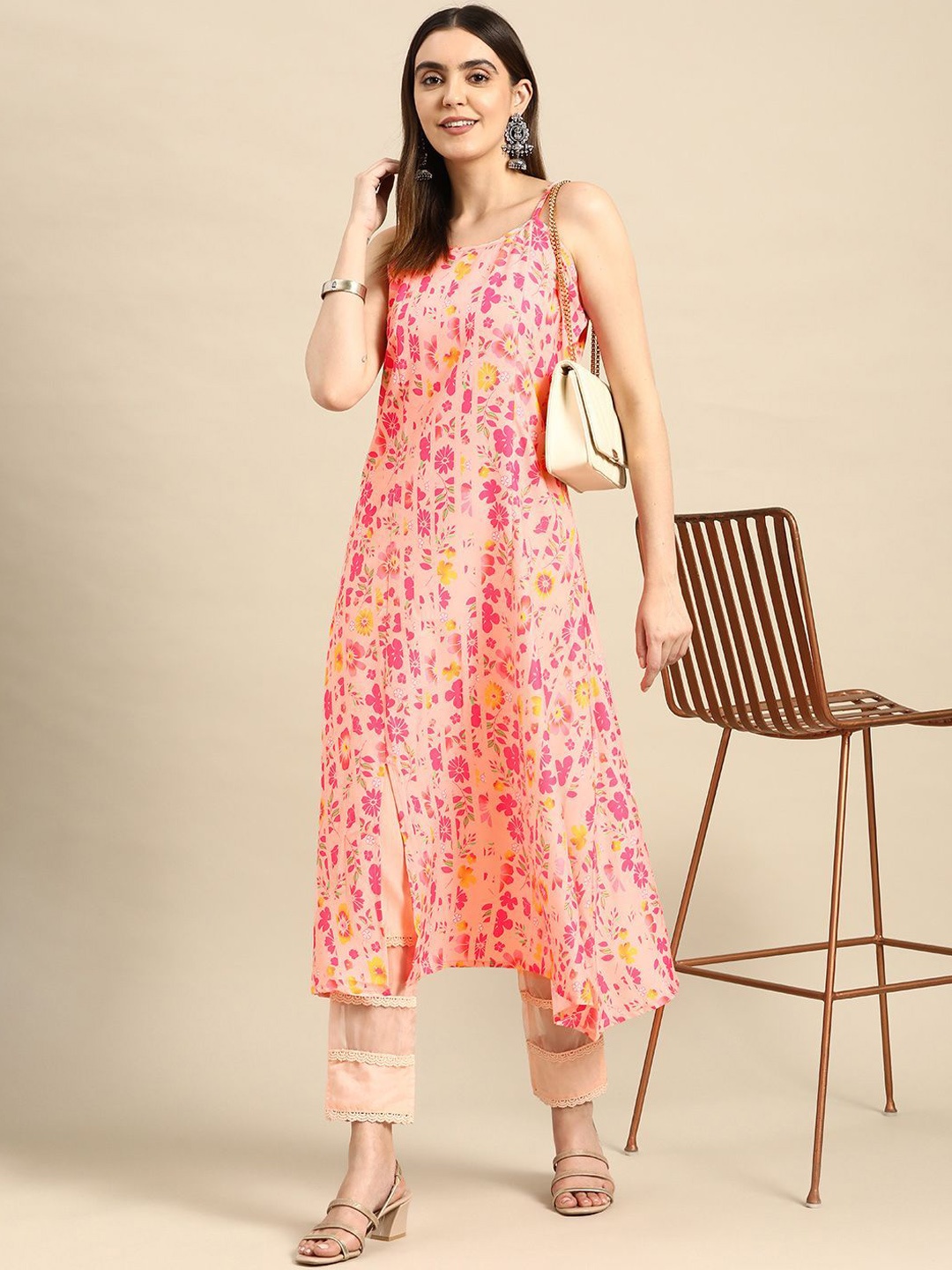 

Anouk Women Floral Printed Cold-Shoulder Sleeves Mirror Work Kurta, Peach