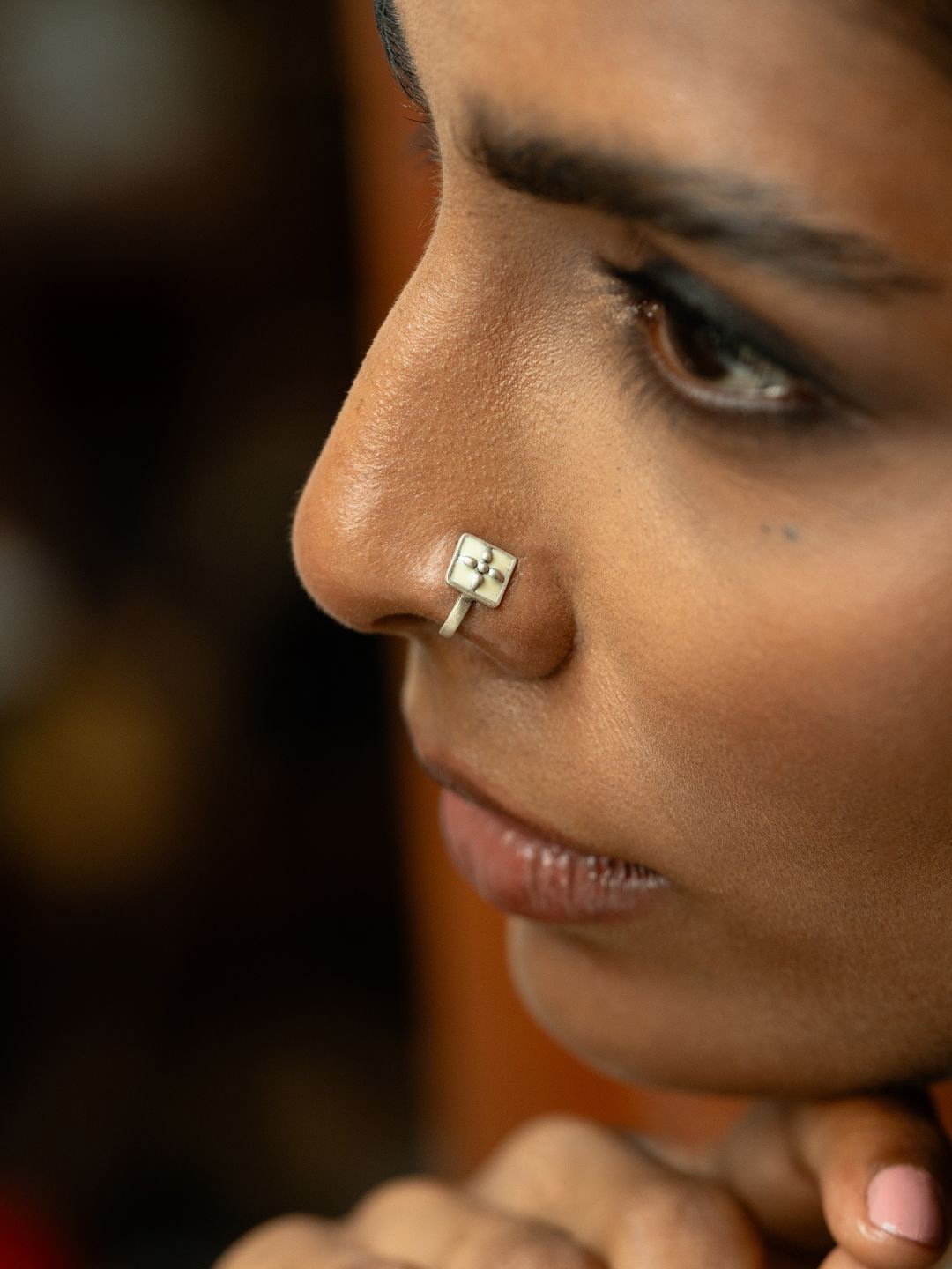 

SHAYA Stud Nosepin, Silver