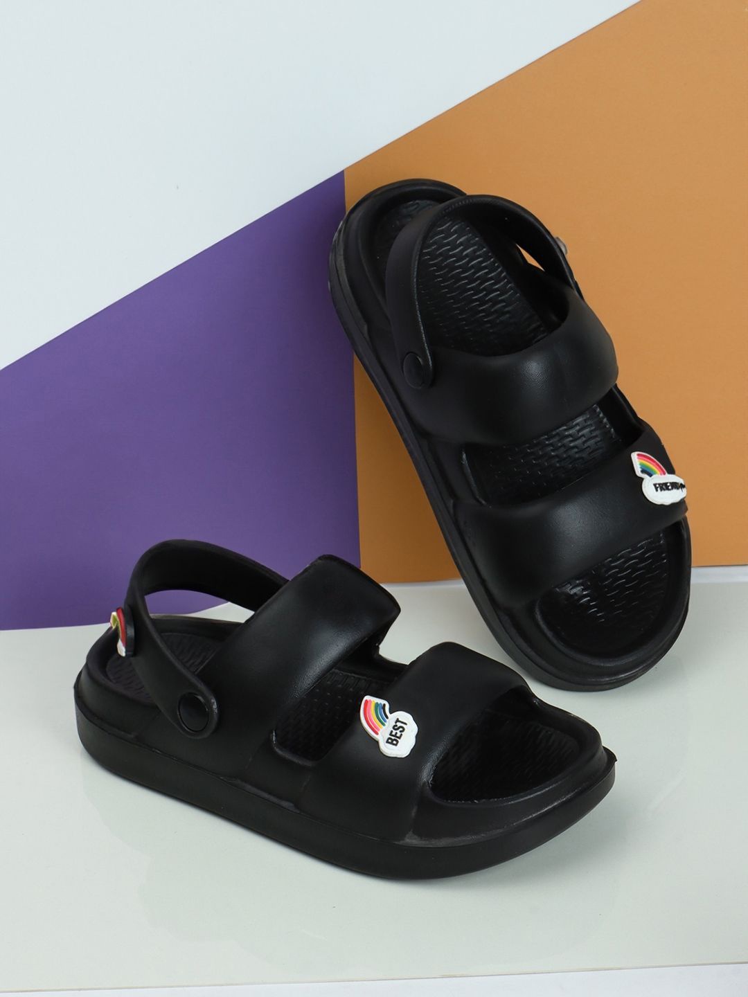 

DressBerry Women Sliders Flip Flops, Black
