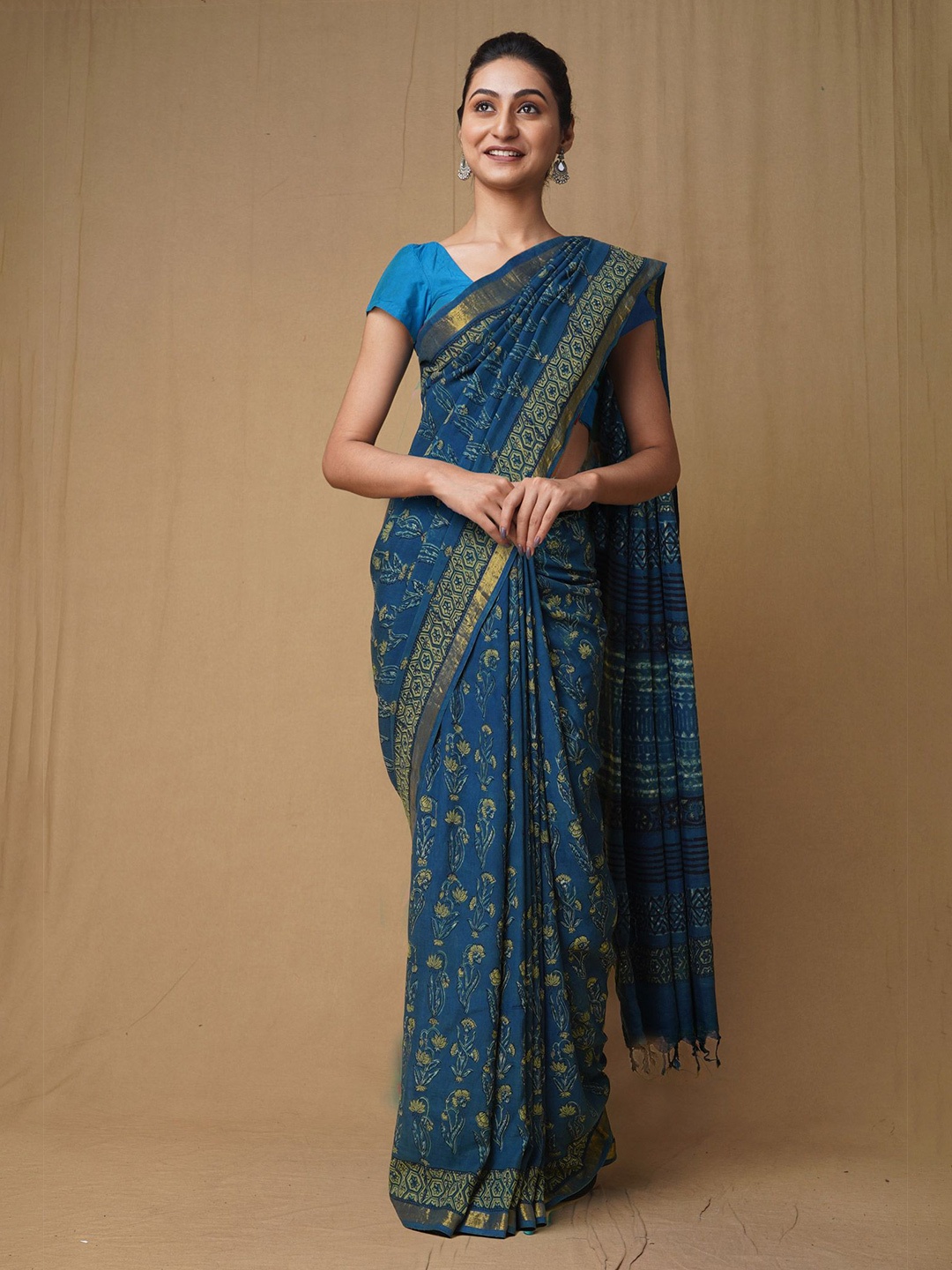 

Unnati Silks Floral Zari Art Silk Handloom Chanderi Saree, Blue