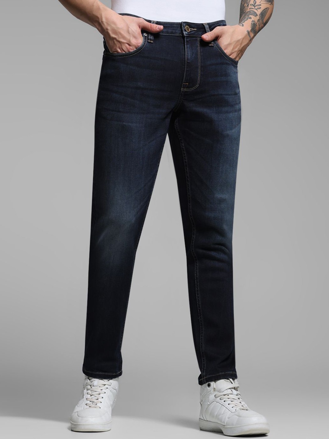 

Jack & Jones Men Slim Fit Light Fade Stretchable Jeans, Blue